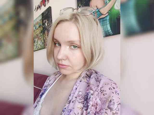 LadyAnny webcam