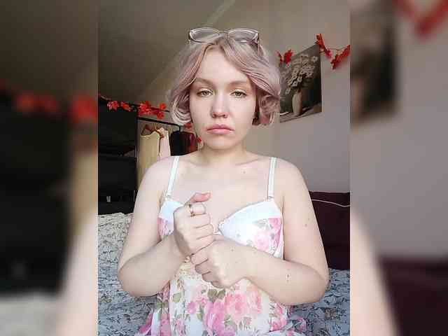 LadyAnny webcam