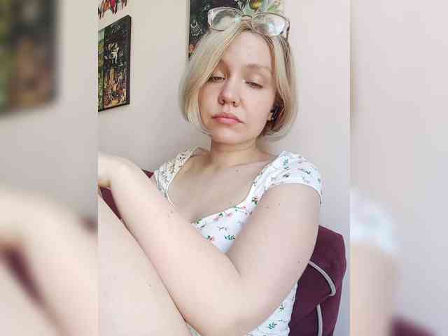 LadyAnny webcam