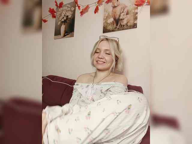 LadyAnny webcam