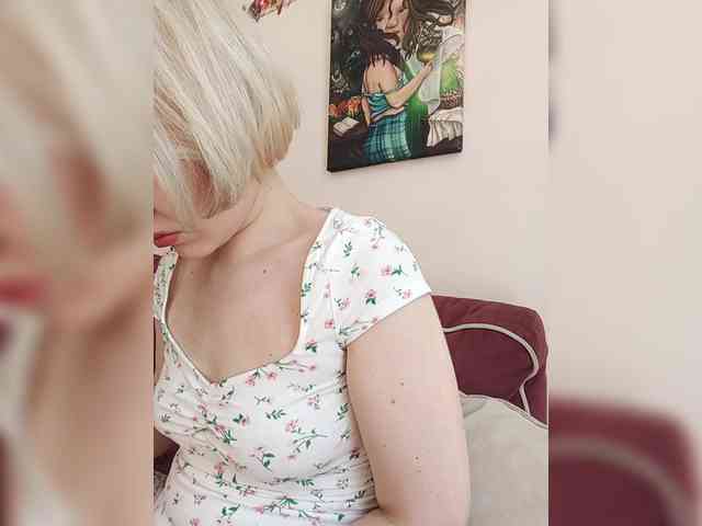 LadyAnny webcam