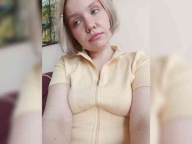 LadyAnny webcam