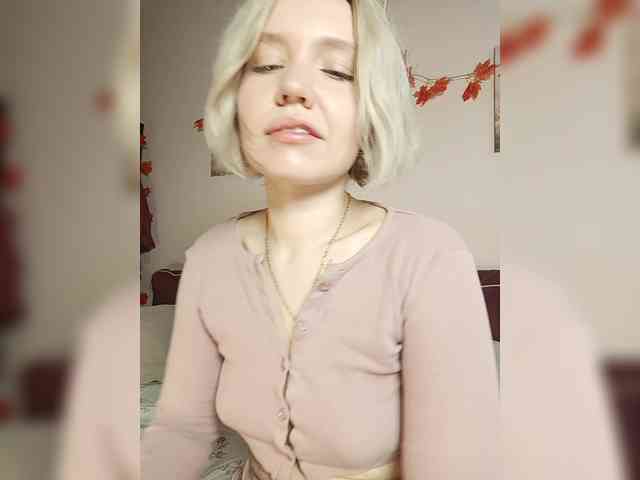 LadyAnny webcam