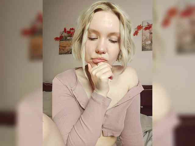 LadyAnny webcam