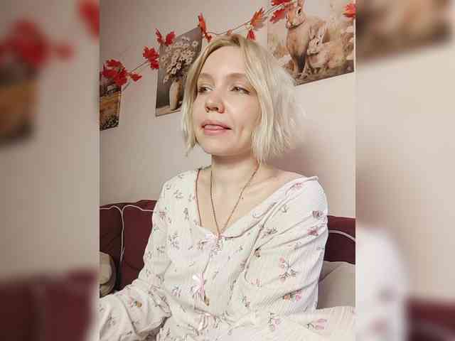 LadyAnny webcam