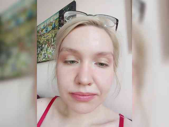 LadyAnny webcam