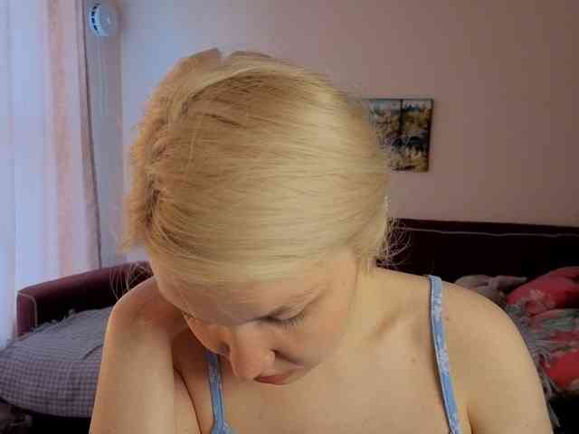 LadyAnny webcam
