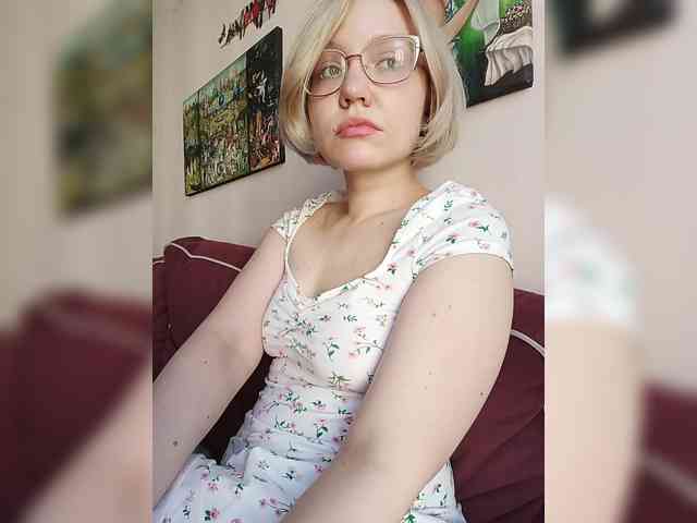 Tikoffka Live Webcam on BongaCams