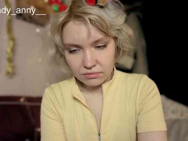 LadyAnny webcam