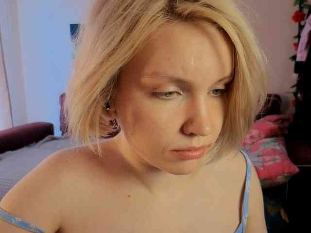 LadyAnny webcam