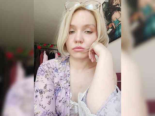 LadyAnny webcam