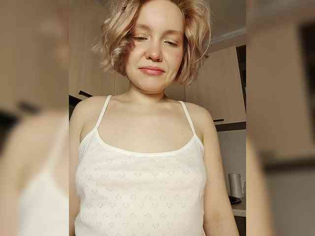 LadyAnny webcam