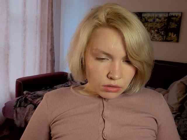 LadyAnny webcam