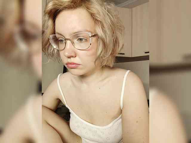 LadyAnny webcam