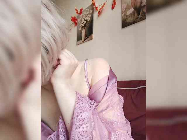 LadyAnny webcam