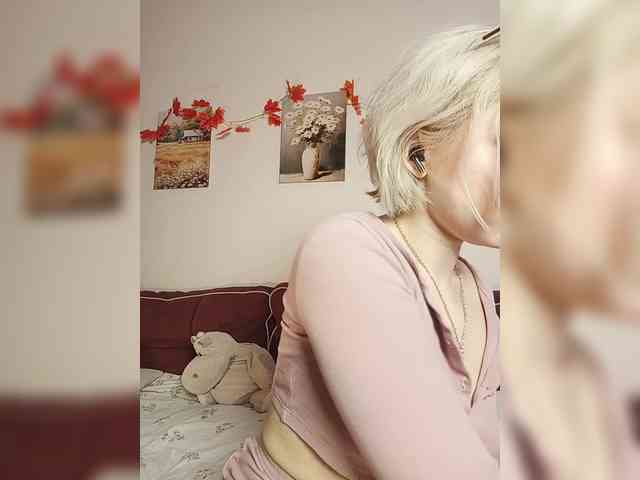 LadyAnny webcam