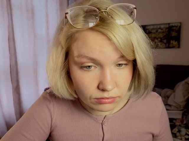 LadyAnny webcam