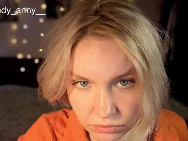 LadyAnny webcam