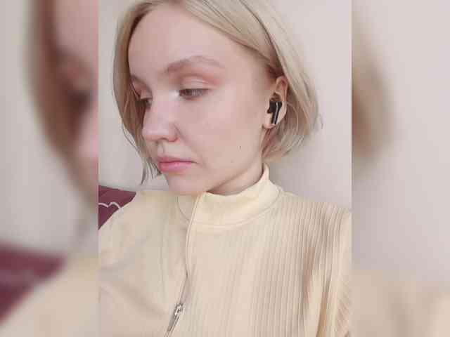 LadyAnny webcam