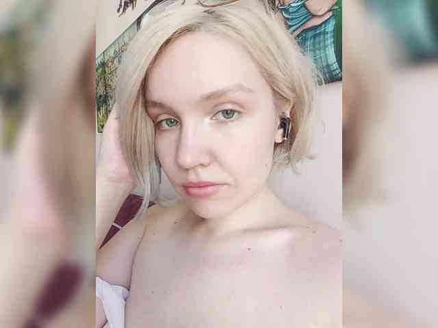 LadyAnny webcam