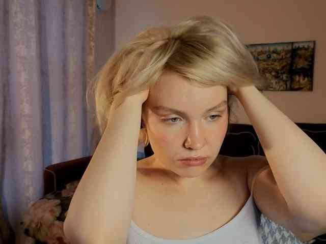 LadyAnny webcam