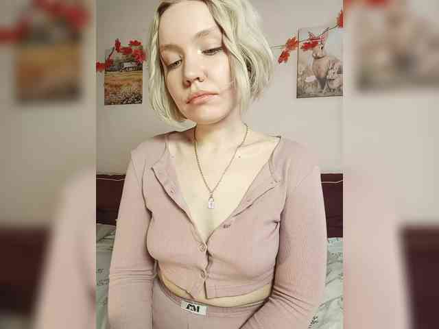 LadyAnny webcam