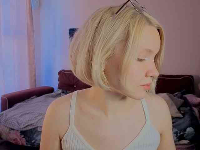 LadyAnny webcam
