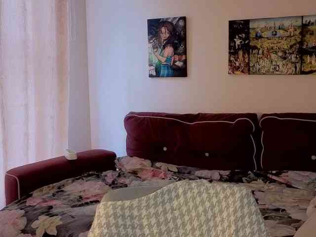 LadyAnny webcam