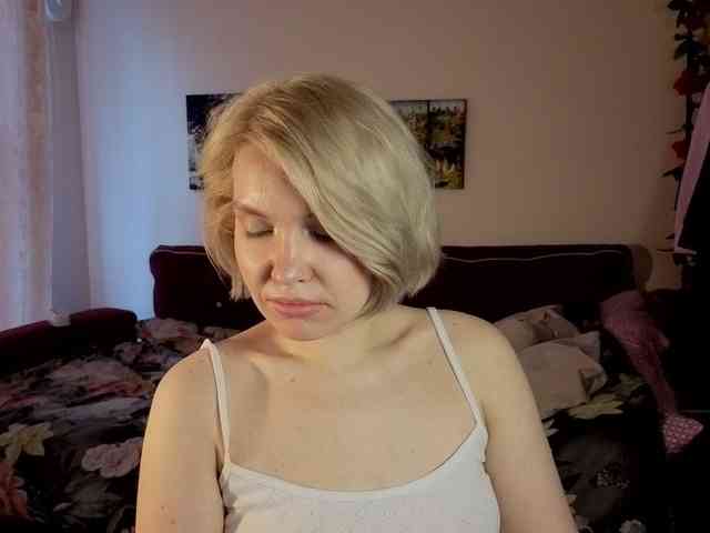 LadyAnny webcam