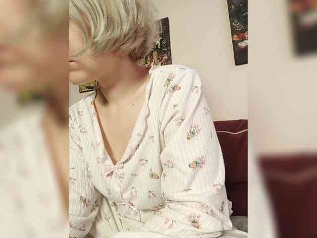 LadyAnny webcam