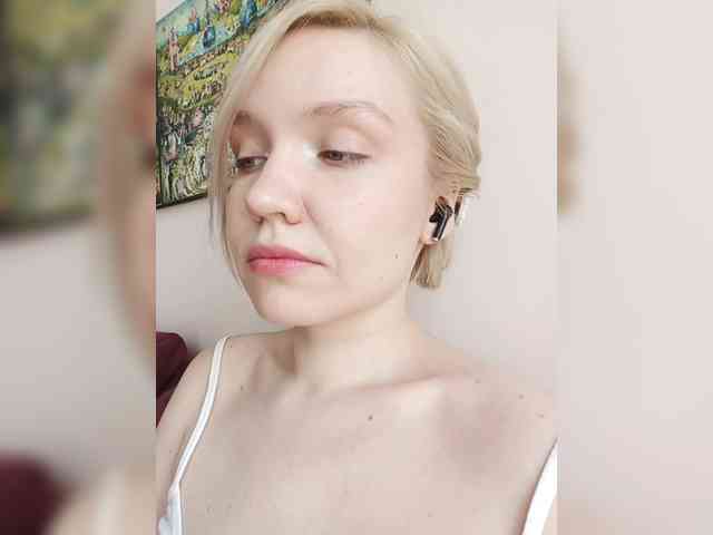 LadyAnny webcam