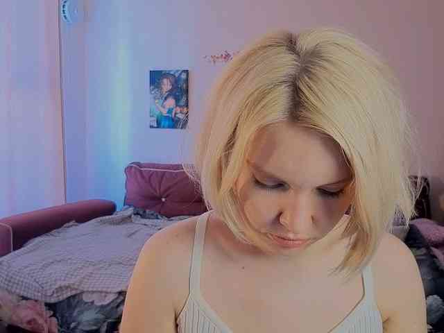 LadyAnny webcam
