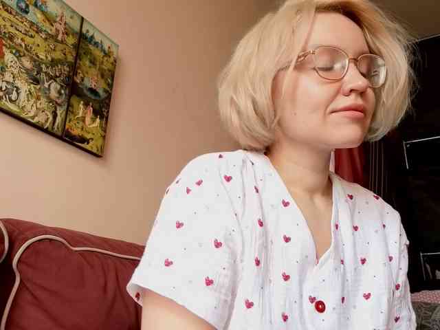 LadyAnny webcam