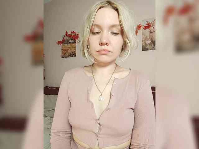 LadyAnny webcam