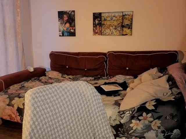 LadyAnny webcam