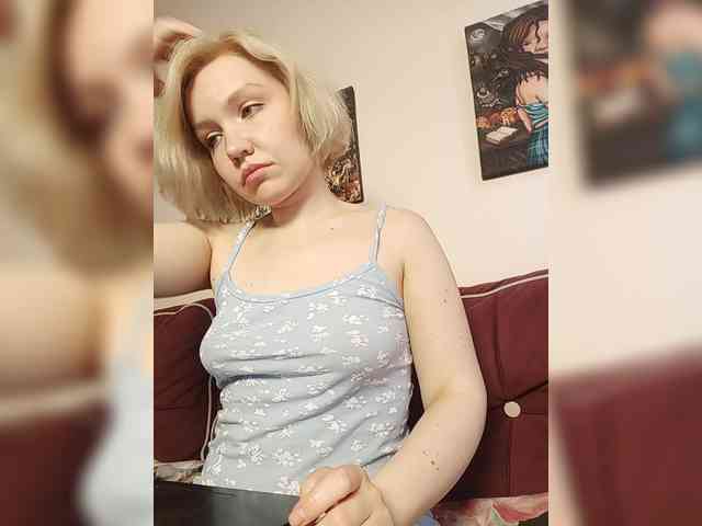 LadyAnny webcam