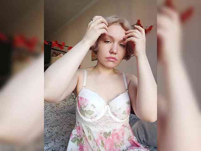 LadyAnny webcam