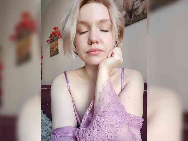 LadyAnny webcam