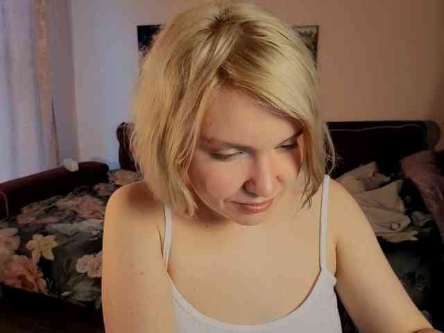 LadyAnny webcam