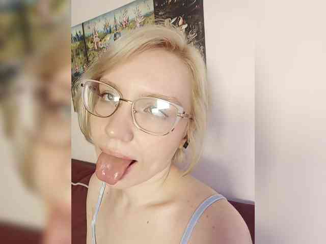 LadyAnny webcam