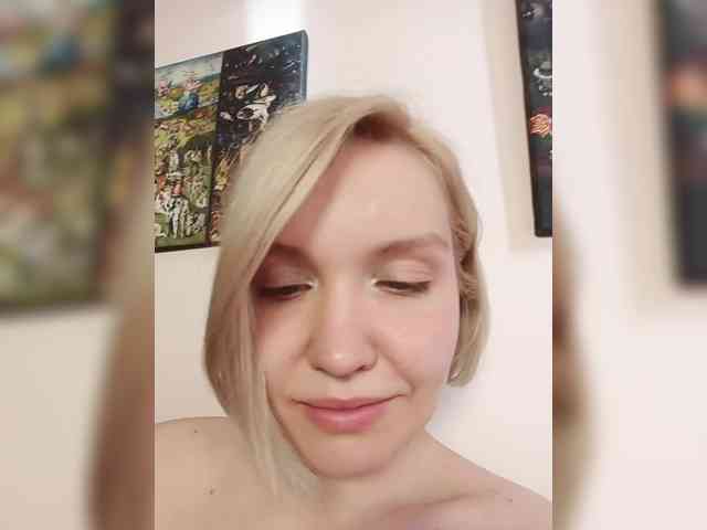 LadyAnny webcam