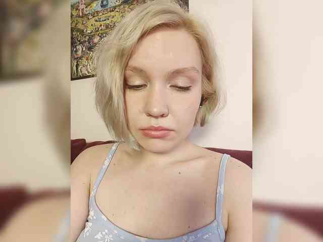 LadyAnny webcam