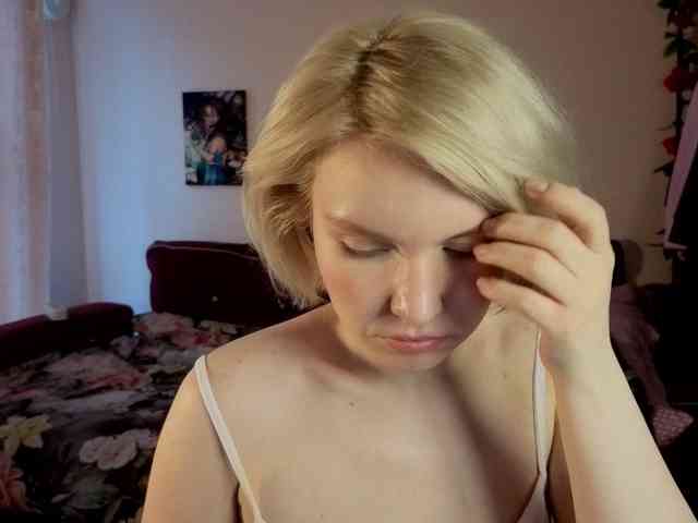 LadyAnny webcam