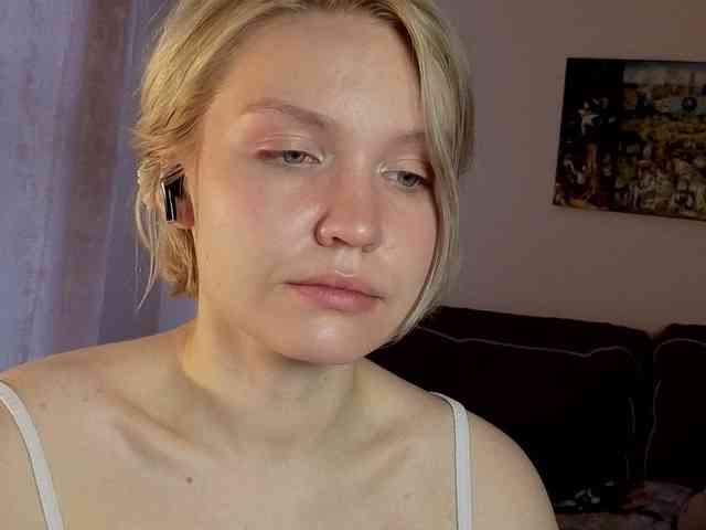 LadyAnny webcam