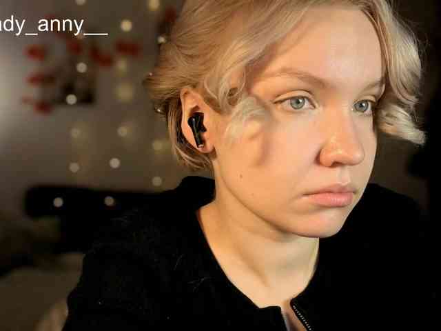 LadyAnny webcam