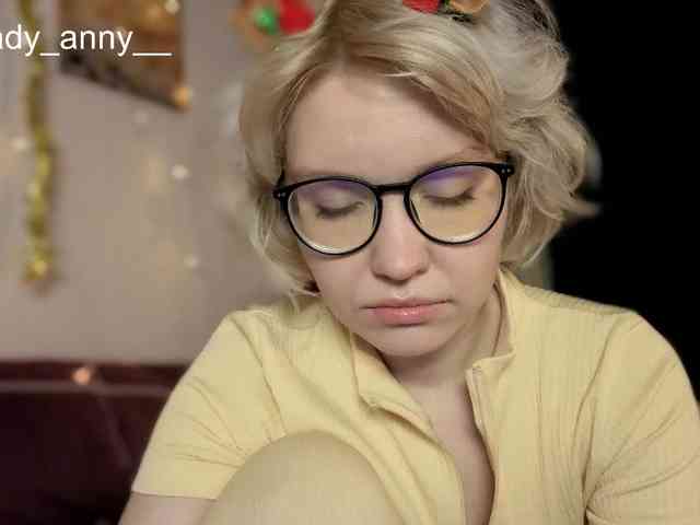 LadyAnny webcam