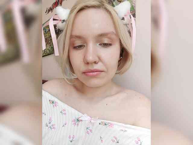 LadyAnny webcam