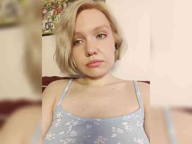 LadyAnny webcam