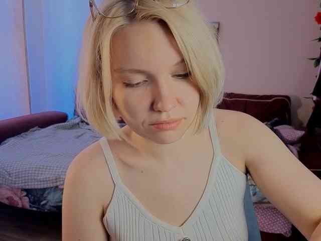 LadyAnny webcam