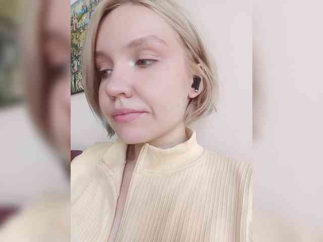 LadyAnny webcam